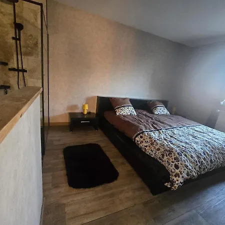 Holiday home Maison En Normande *