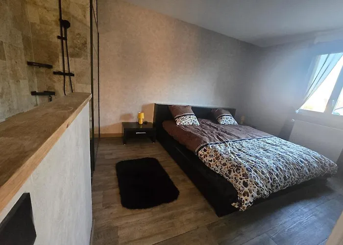 Holiday home Maison En Normande *