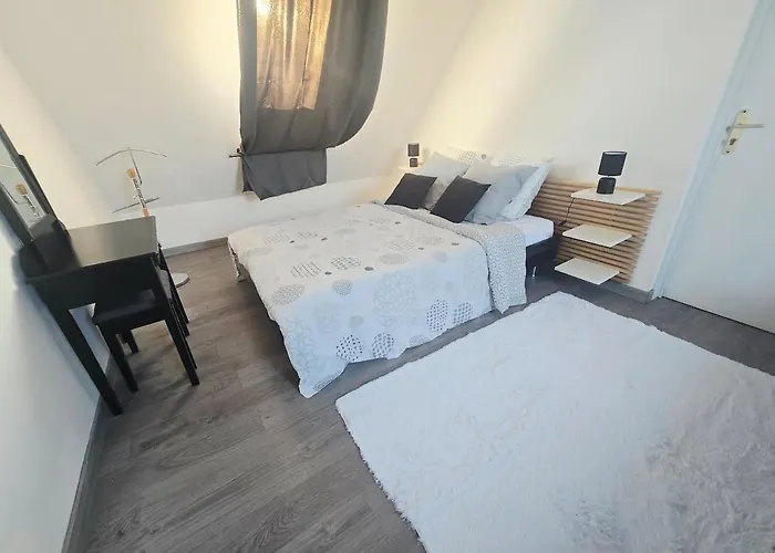 Holiday home Maison En Normande *